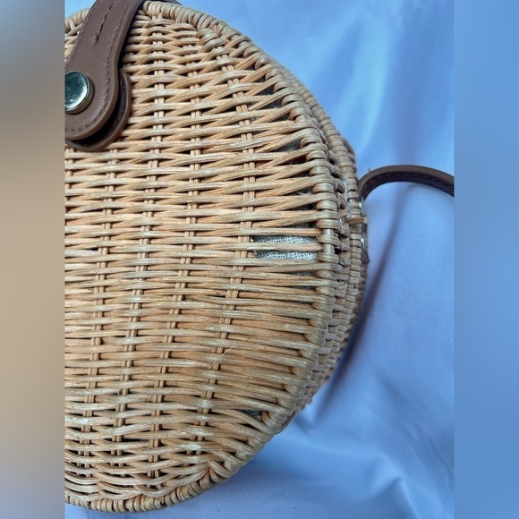 Zara Rattan Wicker Circle Snap Closure Crossbody - Picture 9 of 12